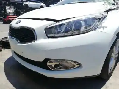 Veículo de Sucata kia pro cee´d (jd) 1.4 crdi 90 do ano 2015 alimentado d4fc