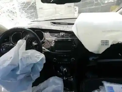 Veículo de Sucata kia pro cee´d (jd) 1.4 crdi 90 do ano 2015 alimentado d4fc