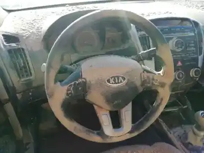 Здавання транспортного засобу kia pro cee´d (ed) 1.6 crdi 90 року 2010 потужний d4fbl-w