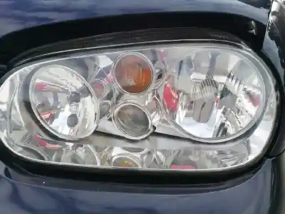 Verschrottungsfahrzeug volkswagen golf iv berlina (1j1) 2.3 v5 cat (agz) des jahres 2000 angetrieben agz