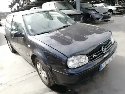 Verschrottungsfahrzeug volkswagen golf iv berlina (1j1) 2.3 v5 cat (agz) des jahres 2000 angetrieben agz