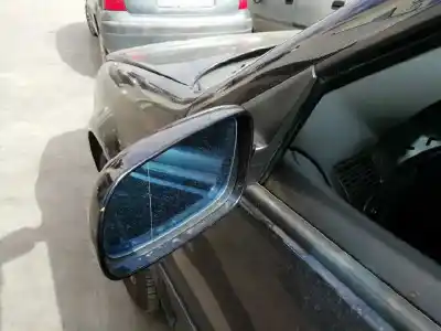 Verschrottungsfahrzeug volkswagen golf iv berlina (1j1) 2.3 v5 cat (agz) des jahres 2000 angetrieben agz