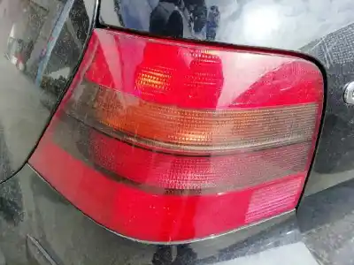 Verschrottungsfahrzeug volkswagen golf iv berlina (1j1) 2.3 v5 cat (agz) des jahres 2000 angetrieben agz