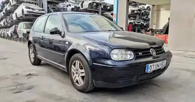 Verschrottungsfahrzeug volkswagen golf iv berlina (1j1) 2.3 v5 cat (agz) des jahres 2000 angetrieben agz