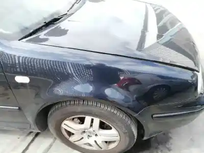 Verschrottungsfahrzeug volkswagen golf iv berlina (1j1) 2.3 v5 cat (agz) des jahres 2000 angetrieben agz