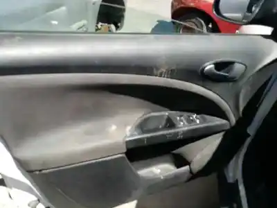 Scrapping Vehicle seat altea xl (5p5) reference of the year 2014 powered cay