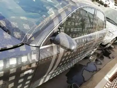 Veículo de Sucata audi a4 berlina (8e) 1.9 tdi (96kw) do ano 2004 alimentado avf