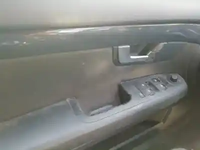 Veículo de Sucata audi a4 berlina (8e) 1.9 tdi (96kw) do ano 2004 alimentado avf