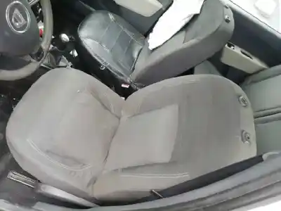 Vehicul casat dacia lodgy ambiance al anului 2014 alimentat k9kc6