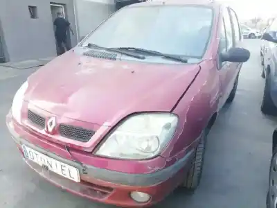 Scrapping Vehicle renault scenic (ja..) 1.4 16v authentique of the year 2001 powered k4j c7