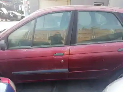 Scrapping Vehicle renault scenic (ja..) 1.4 16v authentique of the year 2001 powered k4j c7