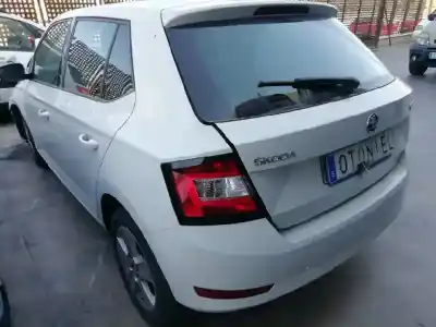 Здавання транспортного засобу skoda fabia 1.0 mpi року 2019 потужний chyb