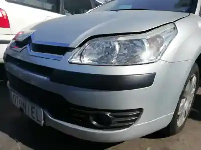 Vehicul casat citroen c4 berlina collection al anului 2004 alimentat 9hy