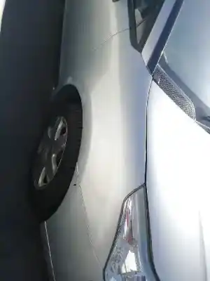 Vehicul casat citroen c4 berlina collection al anului 2004 alimentat 9hy