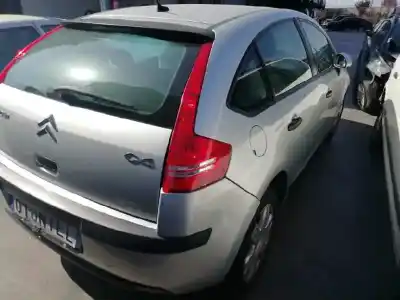 Vehicul casat citroen c4 berlina collection al anului 2004 alimentat 9hy