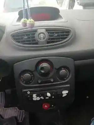 Scrapping Vehicle renault clio iii authentique of the year 2009 powered d4f d7