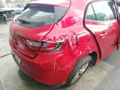Veículo de Sucata renault megane iv berlina 5p 1.3 tce do ano 2020 alimentado h5h b4