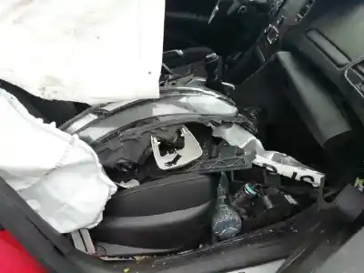 Veículo de Sucata renault megane iv berlina 5p 1.3 tce do ano 2020 alimentado h5h b4