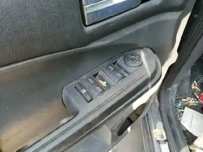 Здавання транспортного засобу ford focus c-max (cap) ambiente (d) року 2005 потужний g8da