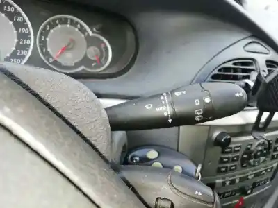 Veículo de Sucata citroen c5 break collection do ano 2006 alimentado rhr