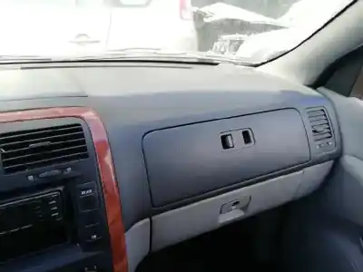 Sloopvoertuig kia carnival ii (gq) 2.9 crdi van het jaar 2003 aangedreven j3