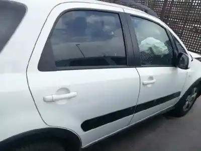 Veicolo di demolizione suzuki sx4 rw (ey) gl dell'anno 2012 alimentato m16a