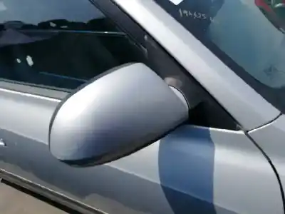 Veicolo di demolizione hyundai elantra (xd) 2.0 gls dell'anno 2004 alimentato g4gc