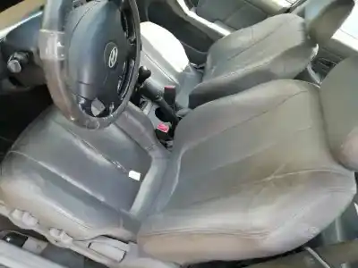 Veicolo di demolizione hyundai elantra (xd) 2.0 gls dell'anno 2004 alimentato g4gc