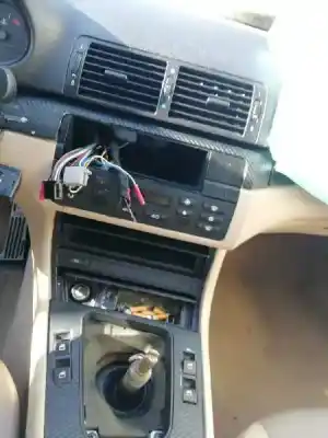 Veículo de Sucata bmw 3 coupé (e46) 318 ci do ano 2004 alimentado n42b20a