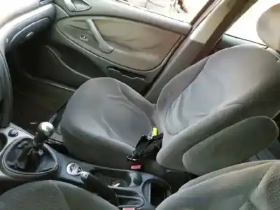 Здавання транспортного засобу citroen c5 break collection року 2006 потужний 9hz