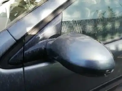 Veículo de Sucata citroen c5 break 2.0 hdi sx do ano 2004 alimentado rhz