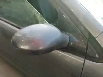 Veículo de Sucata citroen c5 break 2.0 hdi sx do ano 2004 alimentado rhz