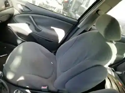 Veículo de Sucata citroen c5 break 2.0 hdi sx do ano 2004 alimentado rhz