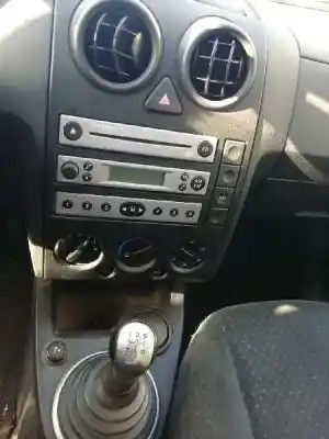 Veículo de Sucata ford fusion (cbk) ambiente do ano 2005 alimentado f6ja