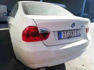 Veículo de Sucata bmw serie 3 berlina (e90) 320d do ano 2007 alimentado 204d4