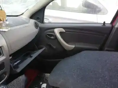 Veículo de Sucata dacia sandero básico do ano 2010 alimentado d4f f 7