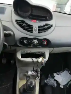 Scrapping Vehicle renault twingo acces of the year 2008 powered d7f a8