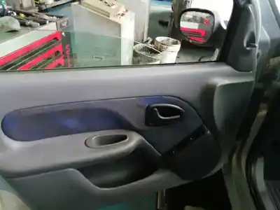 Утилизация автомобиля renault clio ii fase i (b/cbo) 1.2 16v alize 75 cv / 55 kw года 2001 питание d4f b7