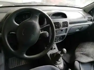 Утилизация автомобиля renault clio ii fase i (b/cbo) 1.2 16v alize 75 cv / 55 kw года 2001 питание d4f b7