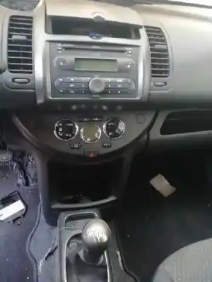 Vehicul casat nissan note (e11e) acenta al anului 2006 alimentat k9k