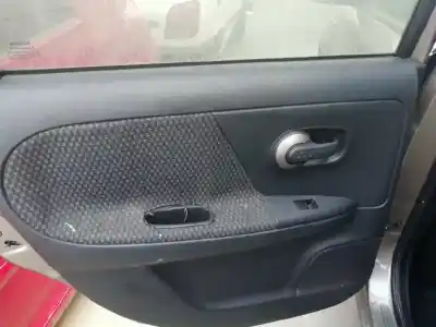 Vehicul casat nissan note (e11e) acenta al anului 2006 alimentat k9k