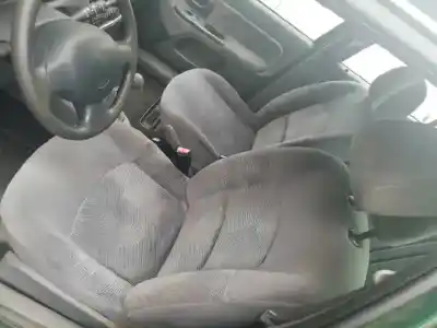 Утилизация автомобиля renault clio ii fase i (b/cbo) 1.4 alize 75 cv / 55 kw года 1999 питание e7j
