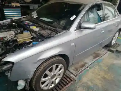 Veículo de Sucata audi a4 berlina (8e) 2.0 tdi 16v (103kw) do ano 2007 alimentado bre