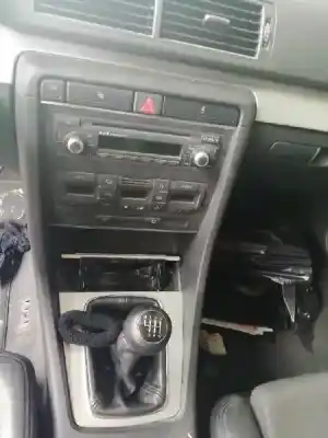 Veículo de Sucata audi a4 berlina (8e) 2.0 tdi 16v (103kw) do ano 2007 alimentado bre