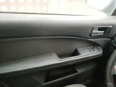 Veicolo di demolizione ford focus c-max (cap) ambiente (d) dell'anno 2004 alimentato g8da