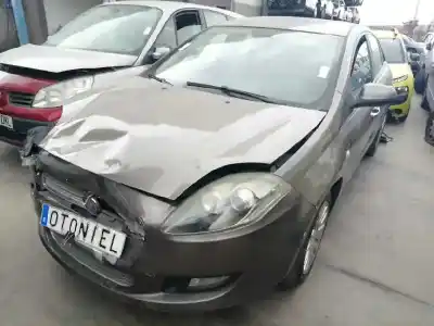 Утилизация автомобиля FIAT BRAVO (198) 1.6 16V Active Multijet (77kW) года 2011 питание 198A3000