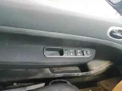 Sloopvoertuig peugeot 307 break/sw (s2) sw van het jaar 2007 aangedreven 9hx