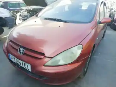 Vehículo de desguace PEUGEOT 307 (S1) XS del año 2001 con motor RHY