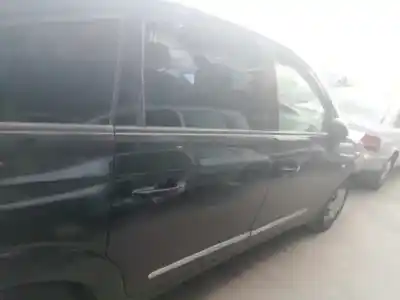 Здавання транспортного засобу ssangyong rodius xdi року 2007 потужний d27dt