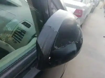 Здавання транспортного засобу ssangyong rodius xdi року 2007 потужний d27dt